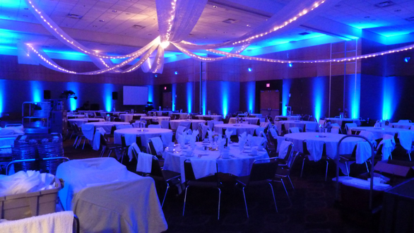 DECC, Horizon Room.
Up lighting in blue.
