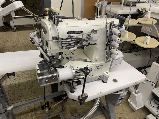 KANSAI SPECIAL
MODEL: NR-9803GPE-HK-UTA
CYLINDER BED 
COVERSTITCH MACHINE
(with RIGHT HAND KNIFE)