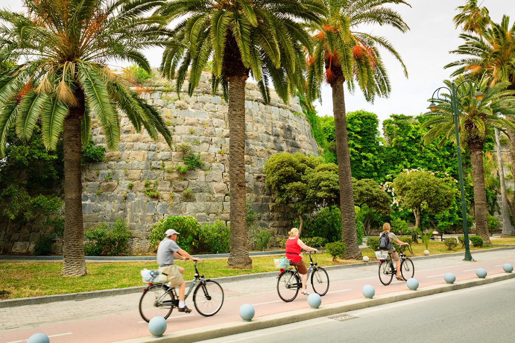 cycling / mountain bike gallery Cycling Kos is regarded as the island of  bicycle. This is because the routes that you can take are endless and there  are bicycle paths throughout the city to facilitate your ride. You can  start by bicycle from Lambi and end up in ...