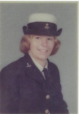 Linda A. Vine, US Navy, Second Class Petty Officer