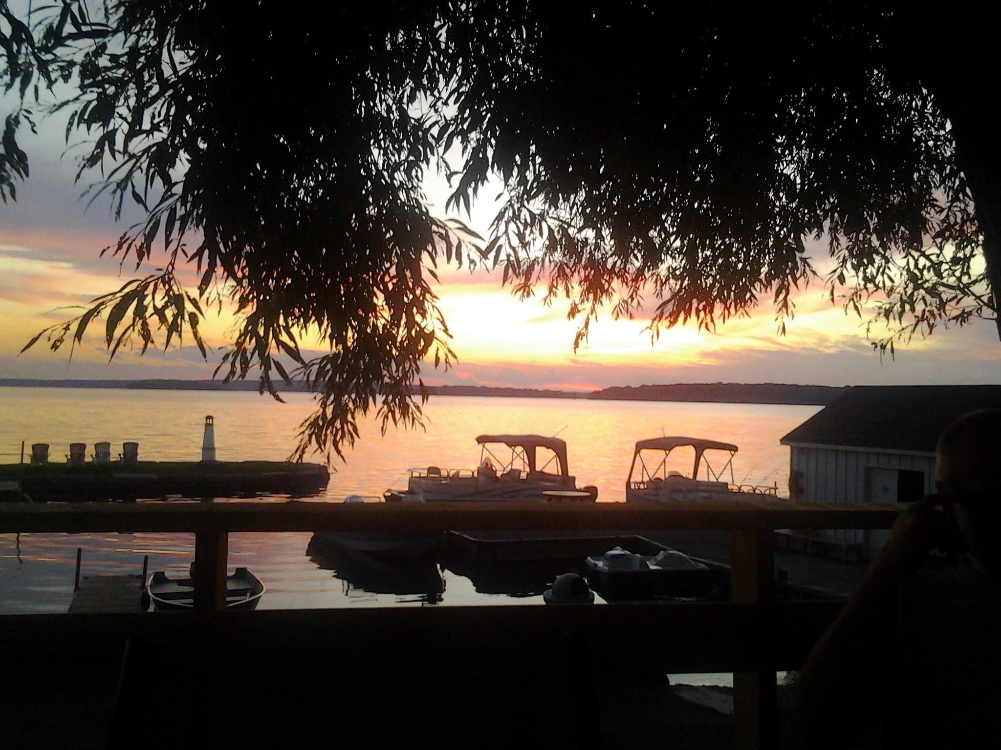 Sunset Cove Resort Boating Area