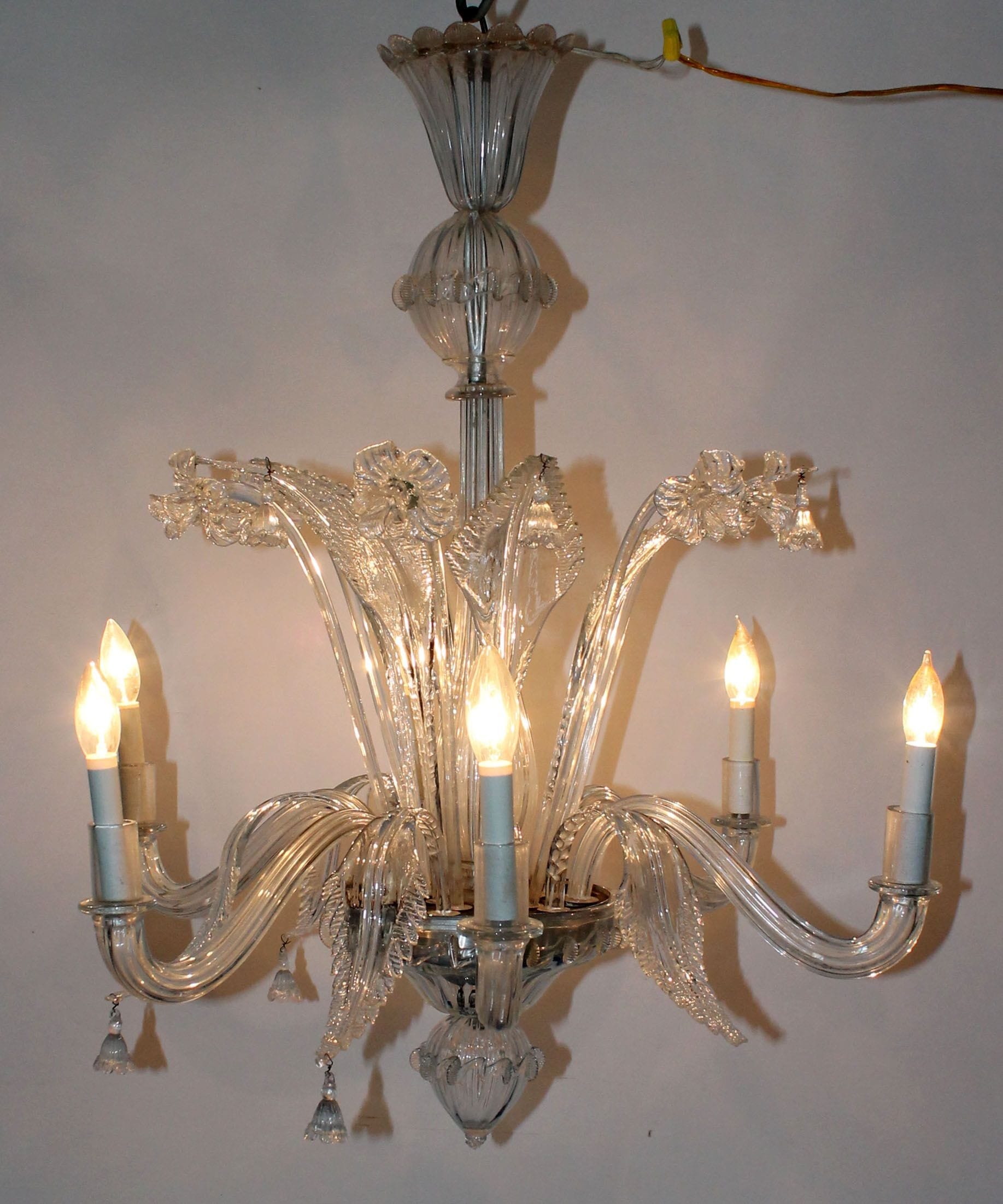 Venetian glas 6 arm chandelier