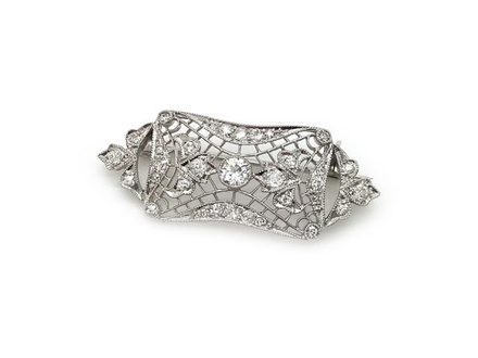 Edwardian diamond broochwith filigree detail in platinum.