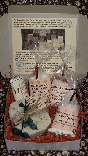 We make beautiful handmade gift collections from our truly natural products and deliver them all dressed up and ready to gift. Inexpensive and Canadian.