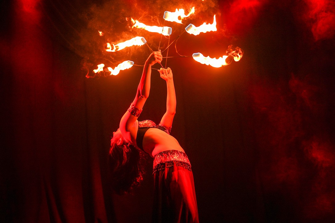 Jonna Productions, artist, fire performer, circus, NYC, New York, Philly, Philadelphia, Maryland, Delaware, Baltimore, DC, Washington DC, Annapolis, New Jersey,