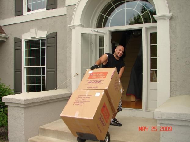 An employee at Lighthouse Moving