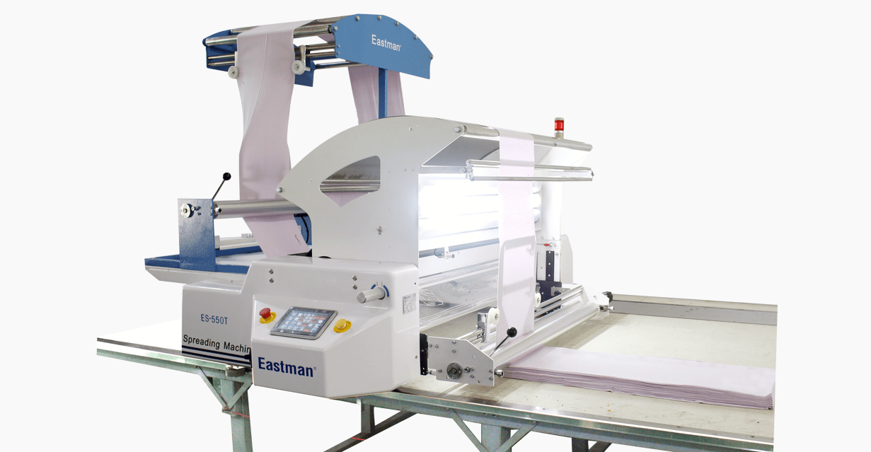 EASTMAN ES-550 Tubular
The Eastman ES-550 is an automatic spreader dedicated for tubular knit fabrics featuring spreading speeds up to 65m/minute.