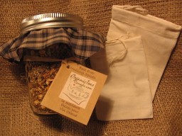 A lovely gift set for host or hostess or secret Santa Gift under $20.  Organic mulling spices in a decorated jar complete with organic cotton brewing bags.