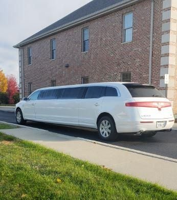 A recent limousine service job in the Orland Park, IL area