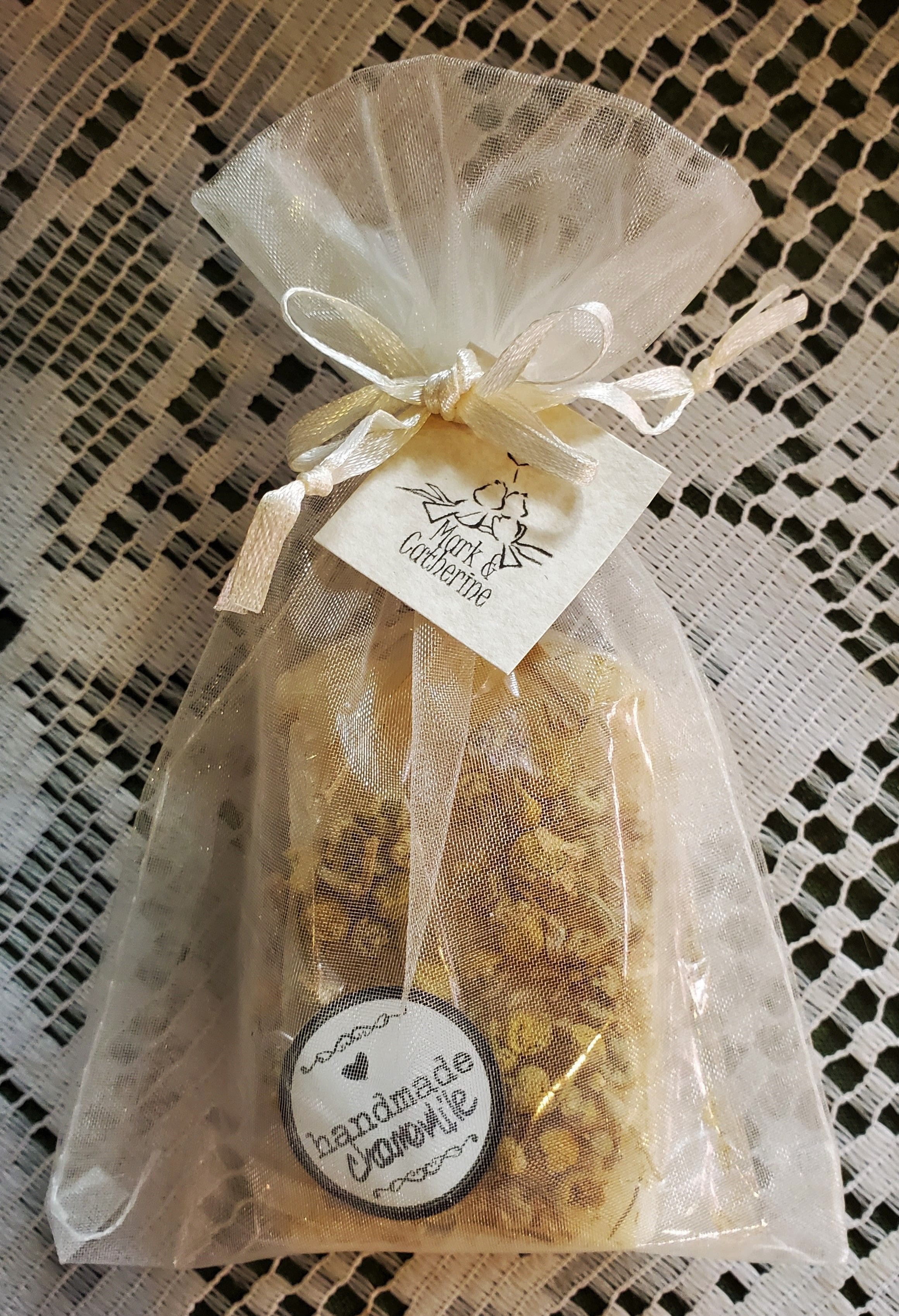 If you are looking for that handmade touch in a quality natural soap gift favour we have several cute selections for you to choose from.  Love local.