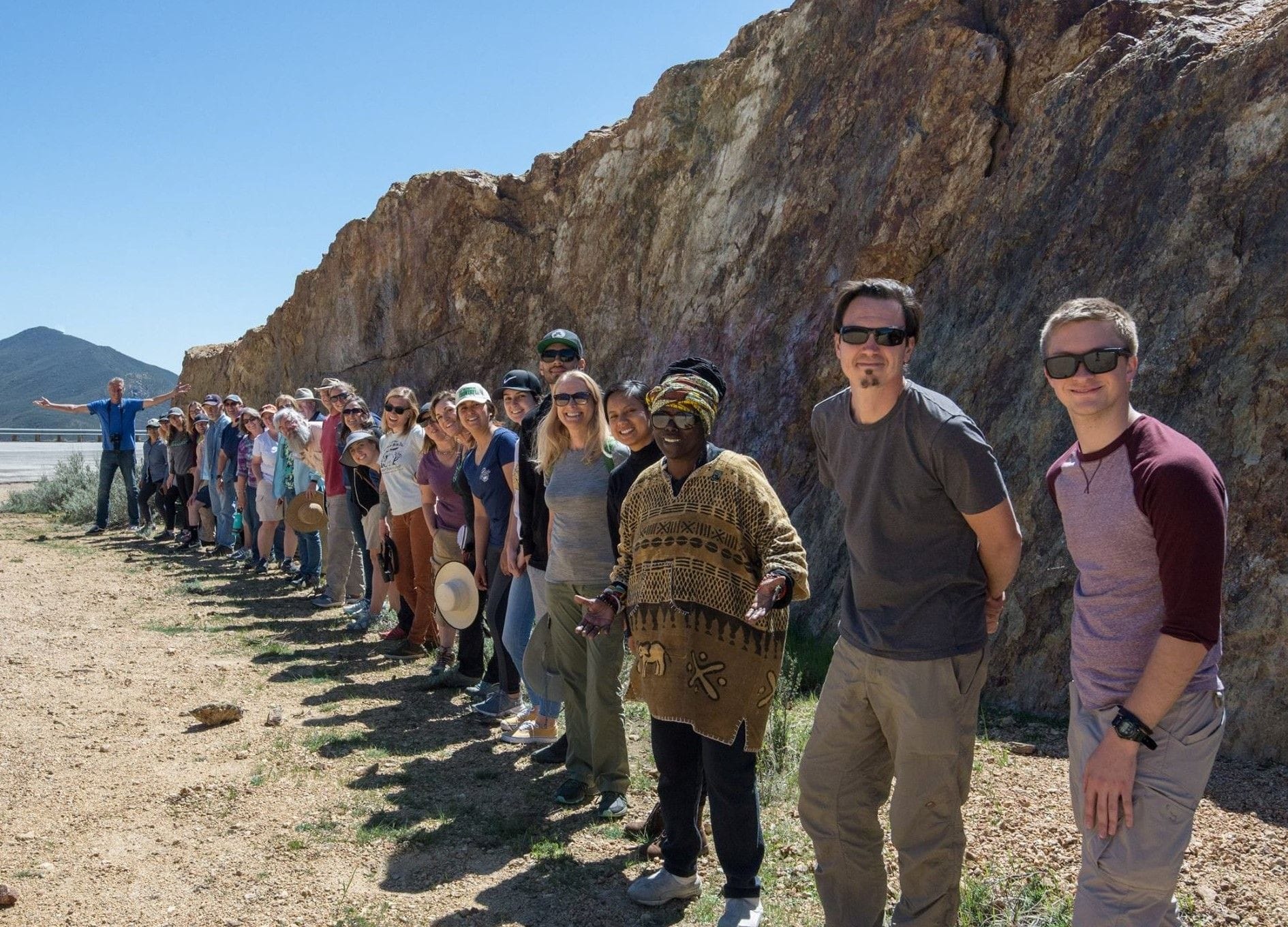 Chaparral Naturalist students line up along one of the shortest faults in California