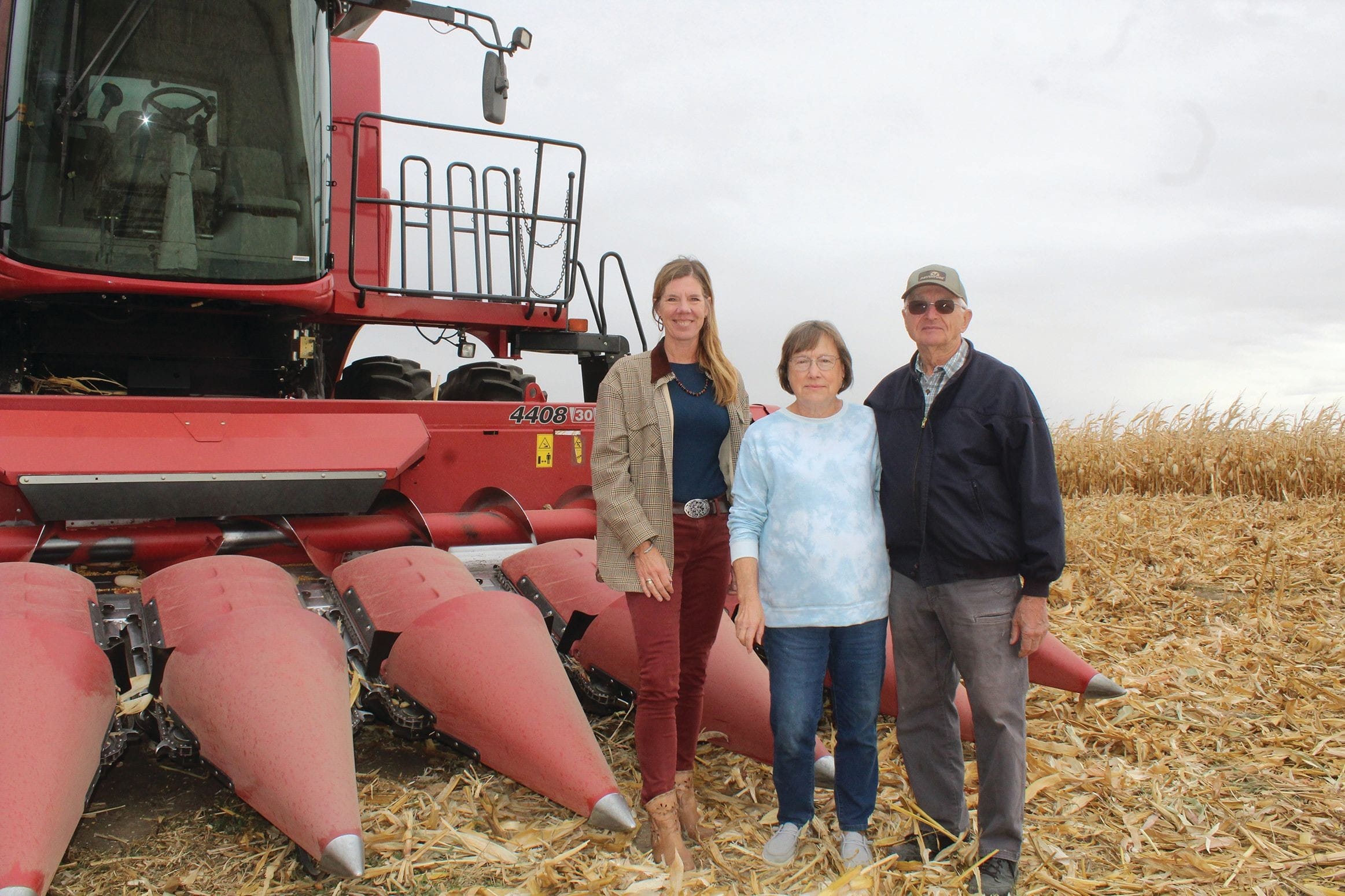 Ellen and Eldon Heinemann presented a gift of grain from their 2022 harvest to the WALF.