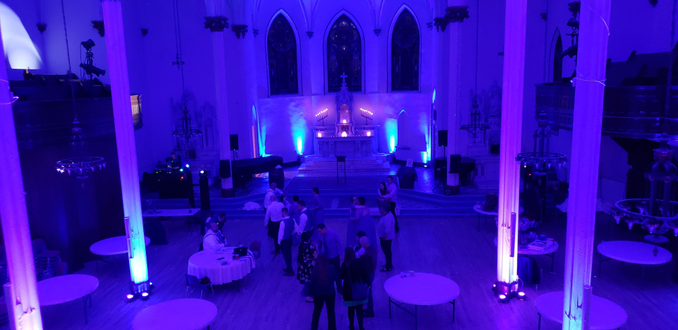 Sacred Heart Music Center,
Blue and purple up lighting for a wedding.